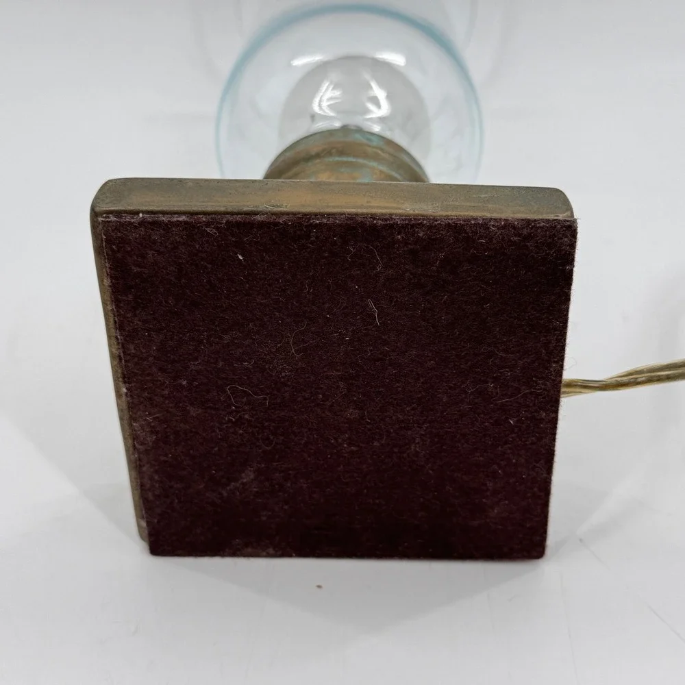 Vintage Brass Hurricane Accent Lamp Glass Chimney Colonial Library Style 9